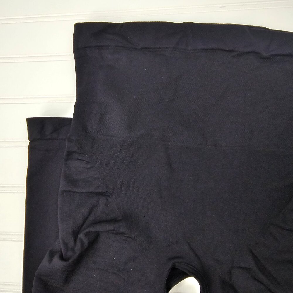 Curveez Women's Black High Waist Seamless Shaping Capri Leggings Size M NWT - Picture 5 of 16
